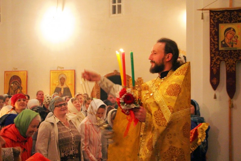 Пасхальное Богослужение в Свято-Никольском храме станицы Кавказской
